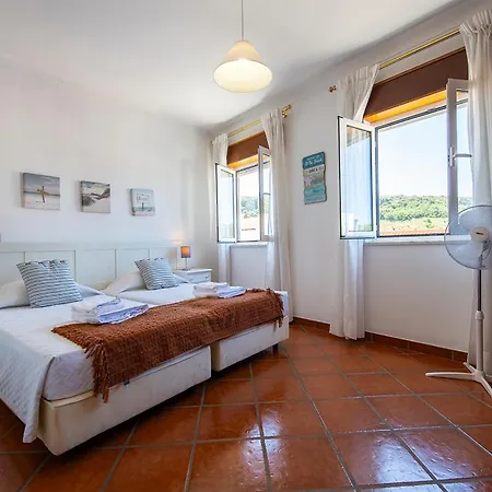 C11 - Casa Dablim In بيت للعطل *